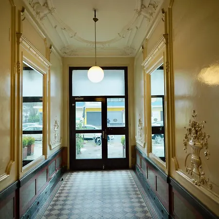Hotel Pension Bernstein Am Kurfuerstendamm-3